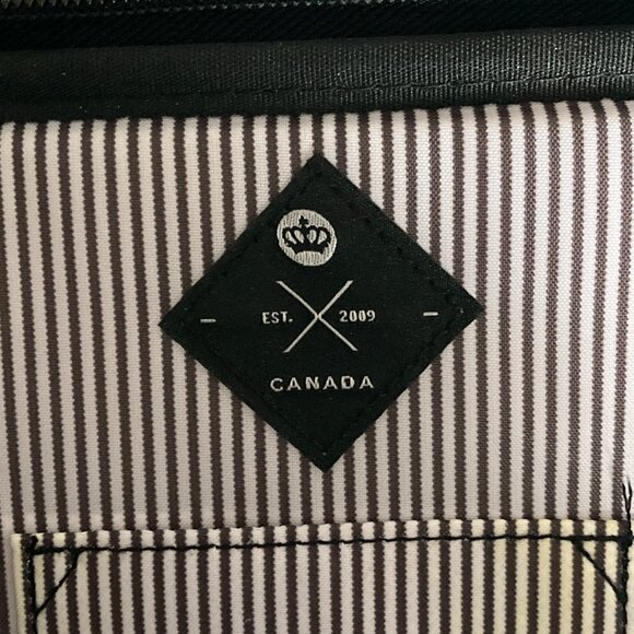 16" Grey PKG Laptop Sleeve - Picture 6 of 6